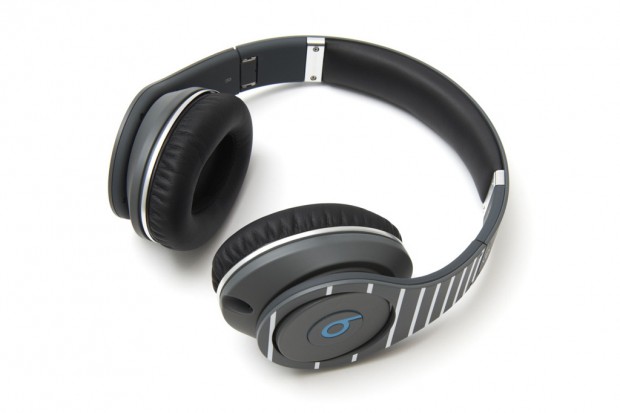 fragment design beats by dre studio headphone 1 620x413 - Beats by Dre x fragment design - Studio Headphones