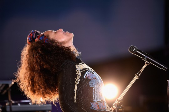 675455669KC00013 Alicia Key 540x359 - Event Recap: Alicia Keys Performs Concert in Times Square To Celebrate New Album #HERE @aliciakeys @QtipTheAbstract @Nas @JohnMayer @questlove