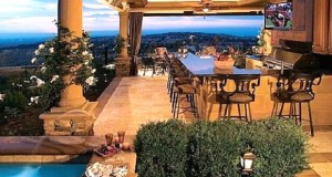1288412f3423dab5040860eda34f0f69 300x160 - How to Have a Luxury Outdoor Kitchen Without Breaking the Bank
